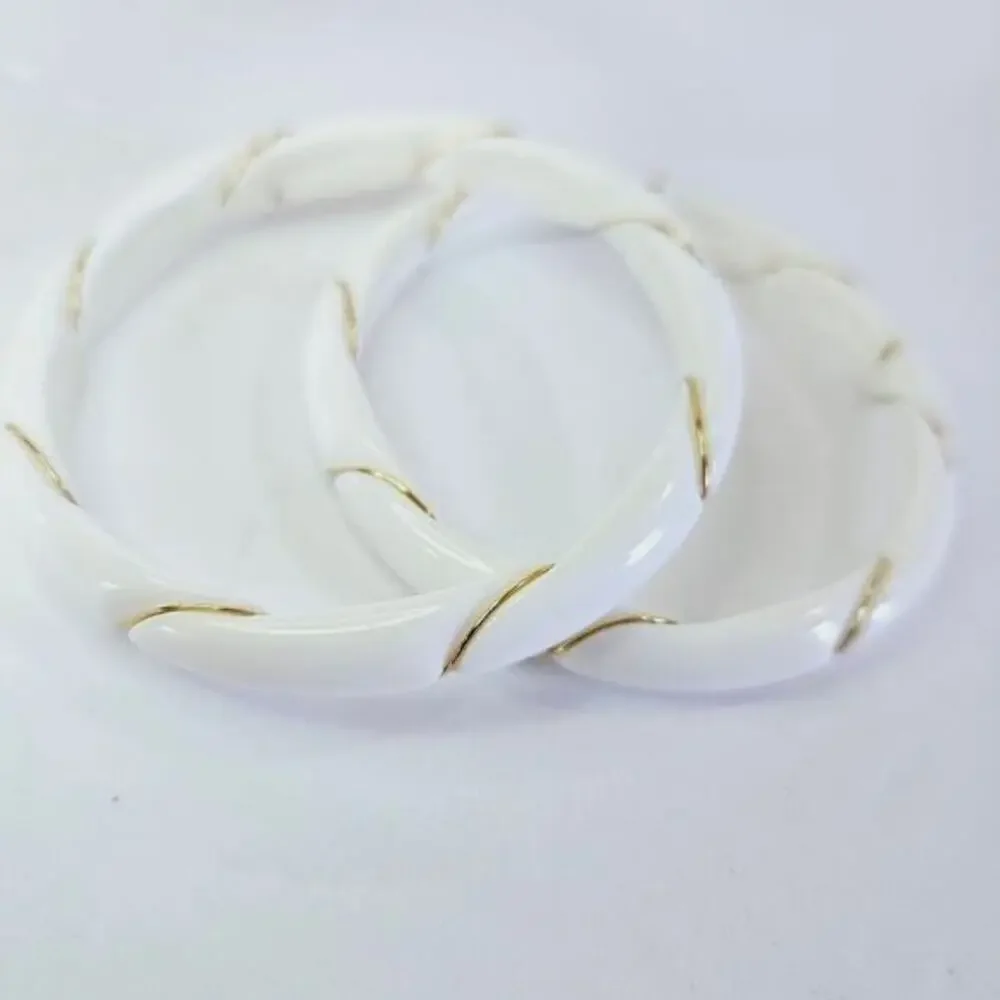 Vintage 50s Pure White Lucite Acrylic and Gold Wire Wrapped Bangle Bracelets 2